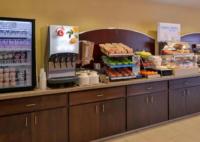 Express & - Powell Area By Ihg 3*