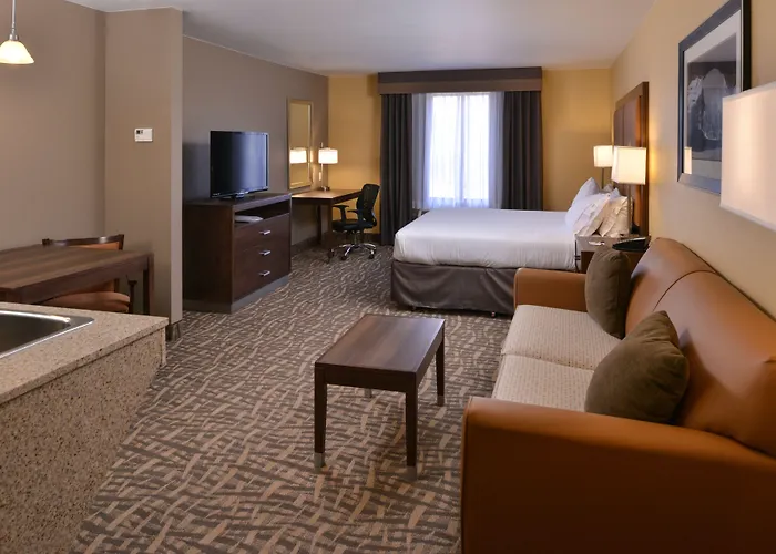 Express & - Powell Area By Ihg 3*
