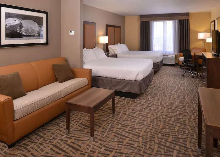Express & - Powell Area By Ihg