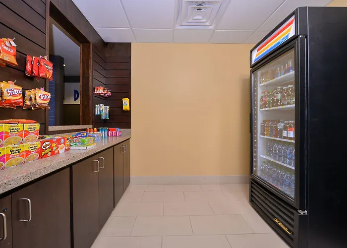 Hotel Express & - Powell Area By Ihg 3*