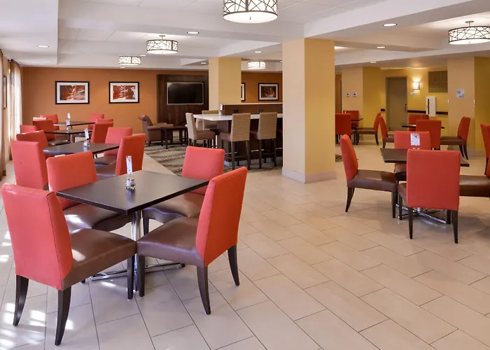 Express & - Powell Area By Ihg 3* Page