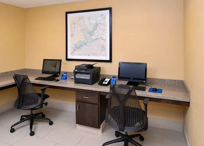 Express & - Powell Area By Ihg 3* Page