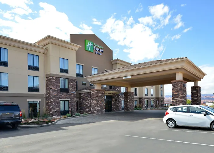 Express & - Powell Area By Ihg 3*