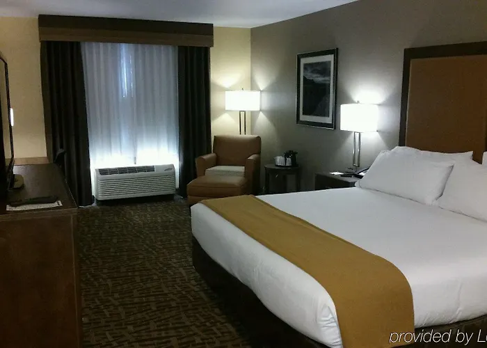 Express & - Powell Area By Ihg