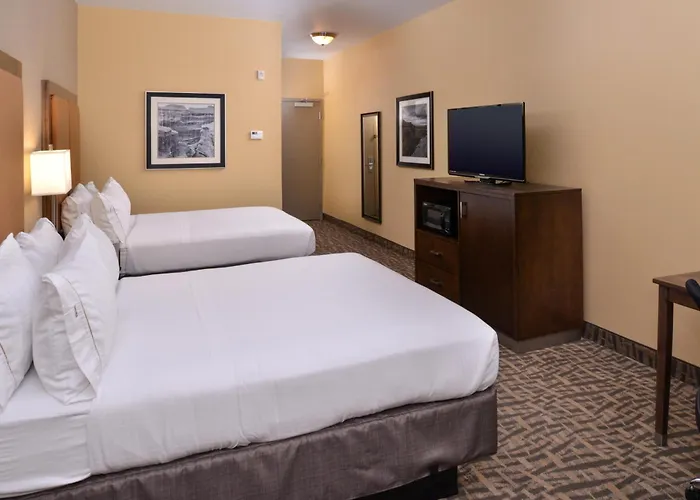 Hotel Express & - Powell Area By Ihg 3*
